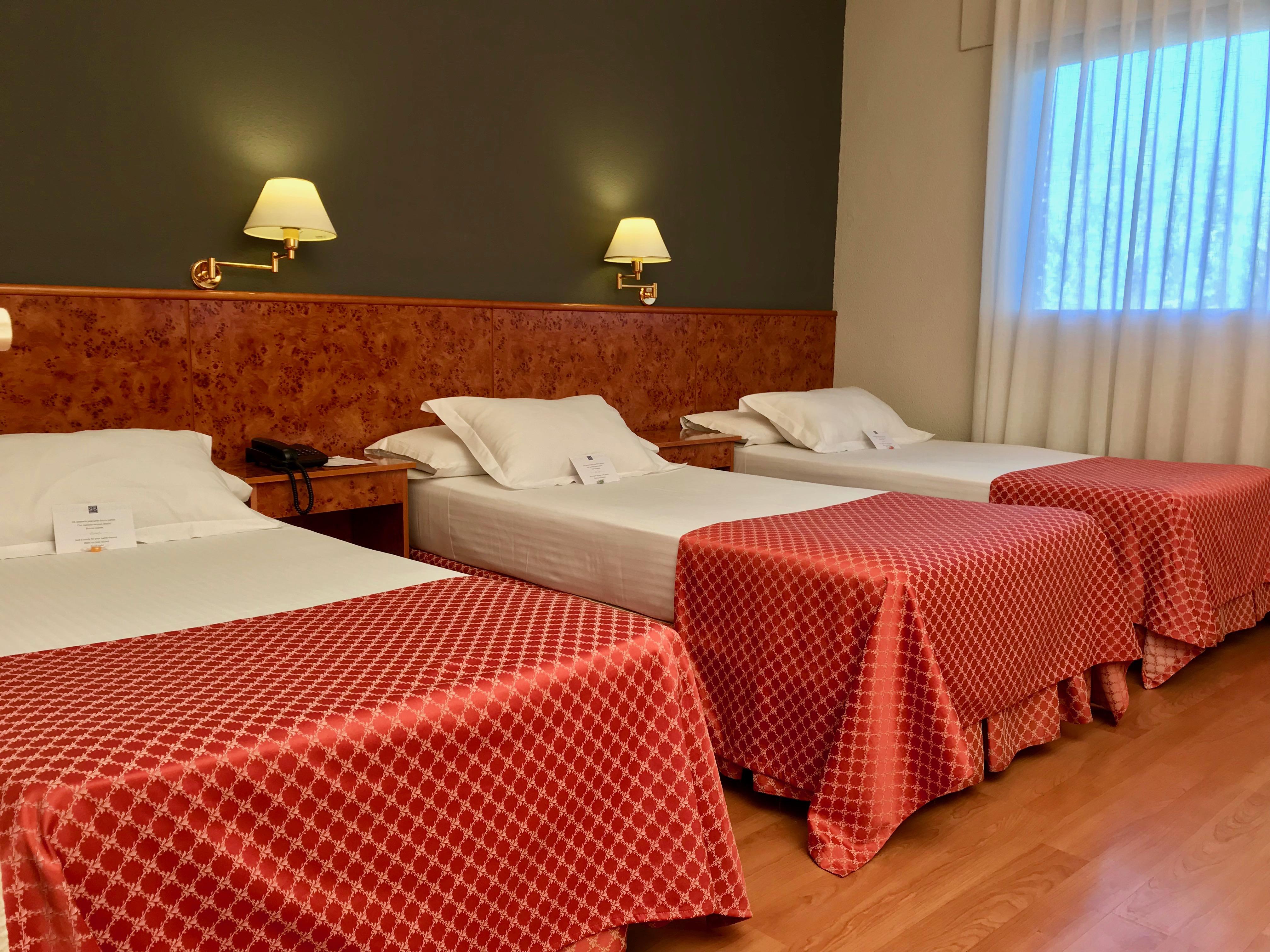 Ap Hotel Madrid Airport 外观 照片