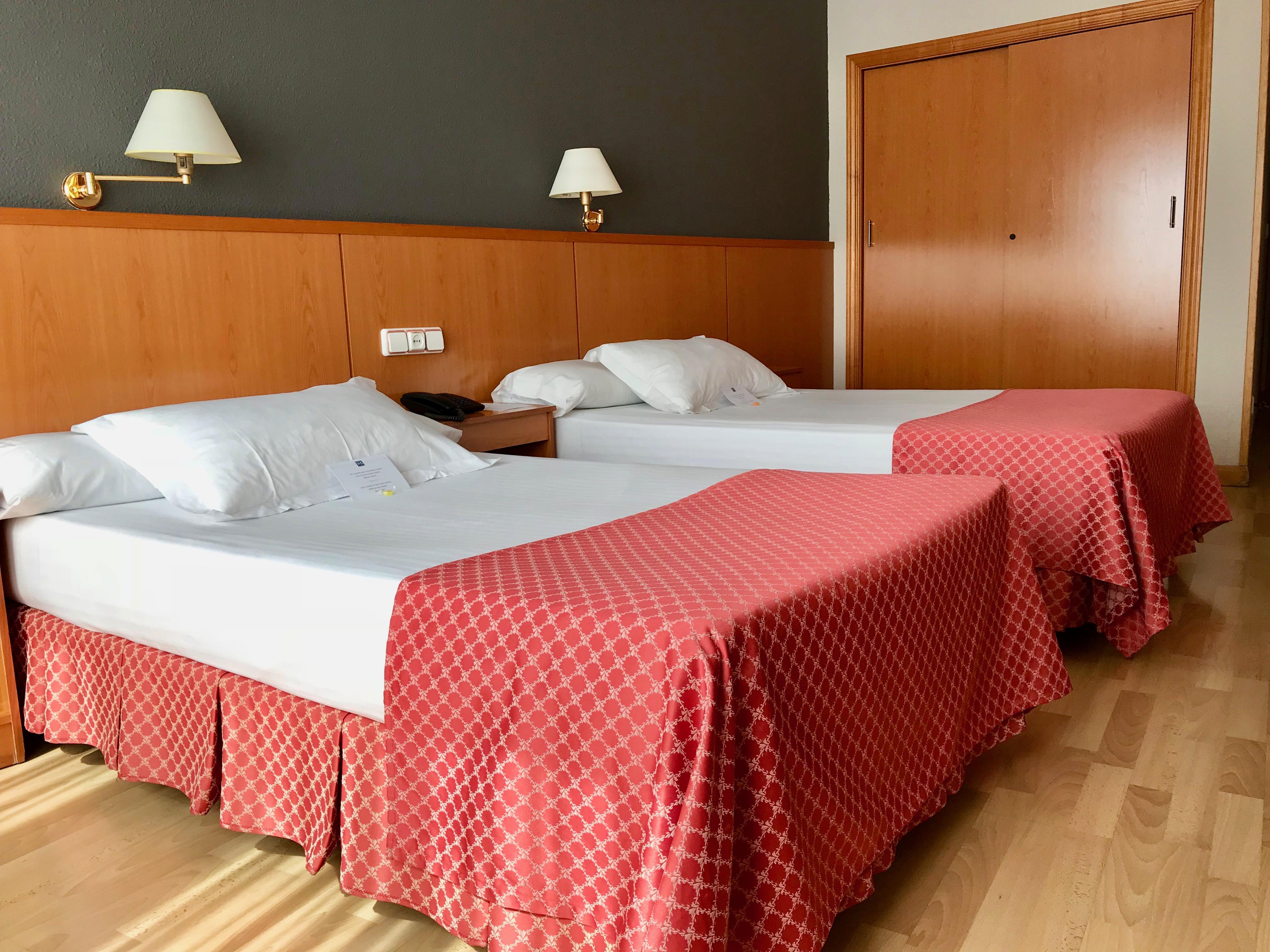 Ap Hotel Madrid Airport 外观 照片