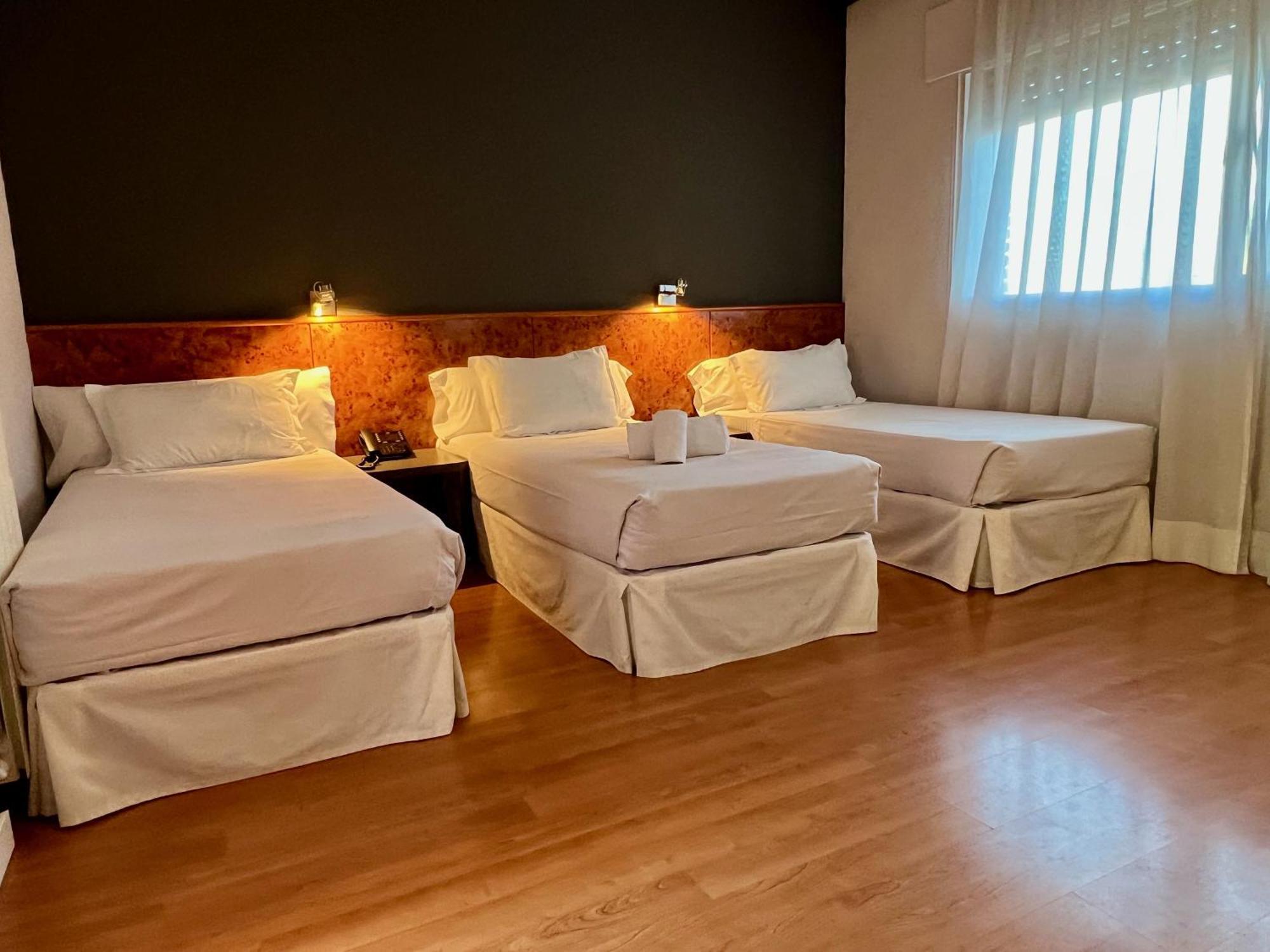 Ap Hotel Madrid Airport 外观 照片